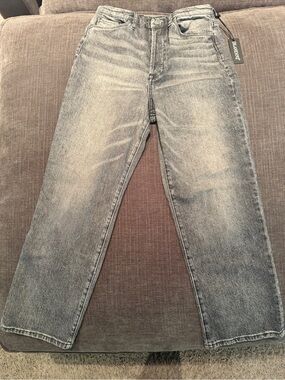 Blank NYC Women’s Straight Jeans in Washed Gray